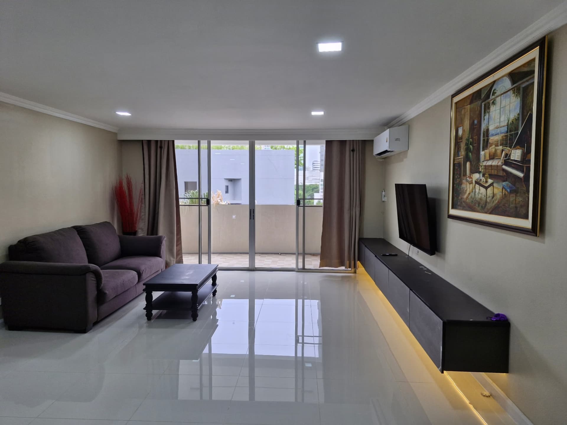 3 ห้องนอน คอนโด สำหรับ จำหน่าย ใน Watthana - Image 1