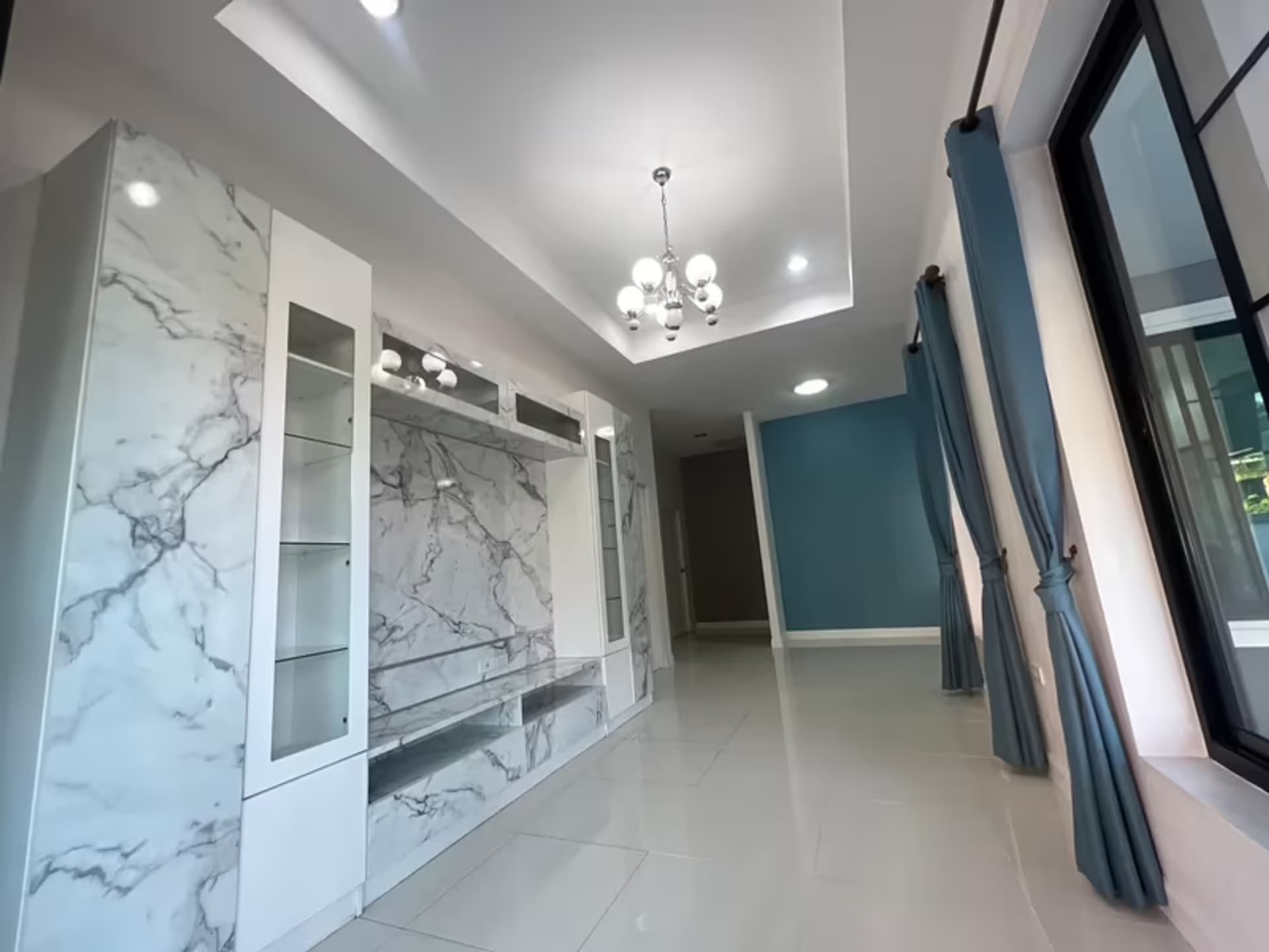  - Image 7