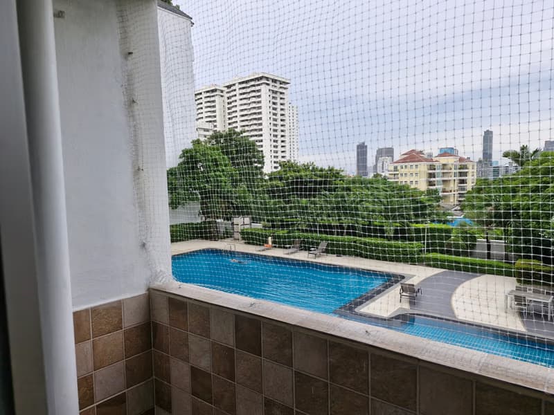 3 Bed Condo for Rent in Watthana