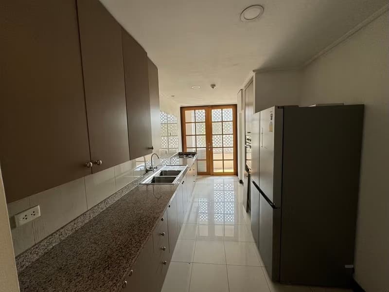 2 Bed Condo for Rent in Yan Nawa