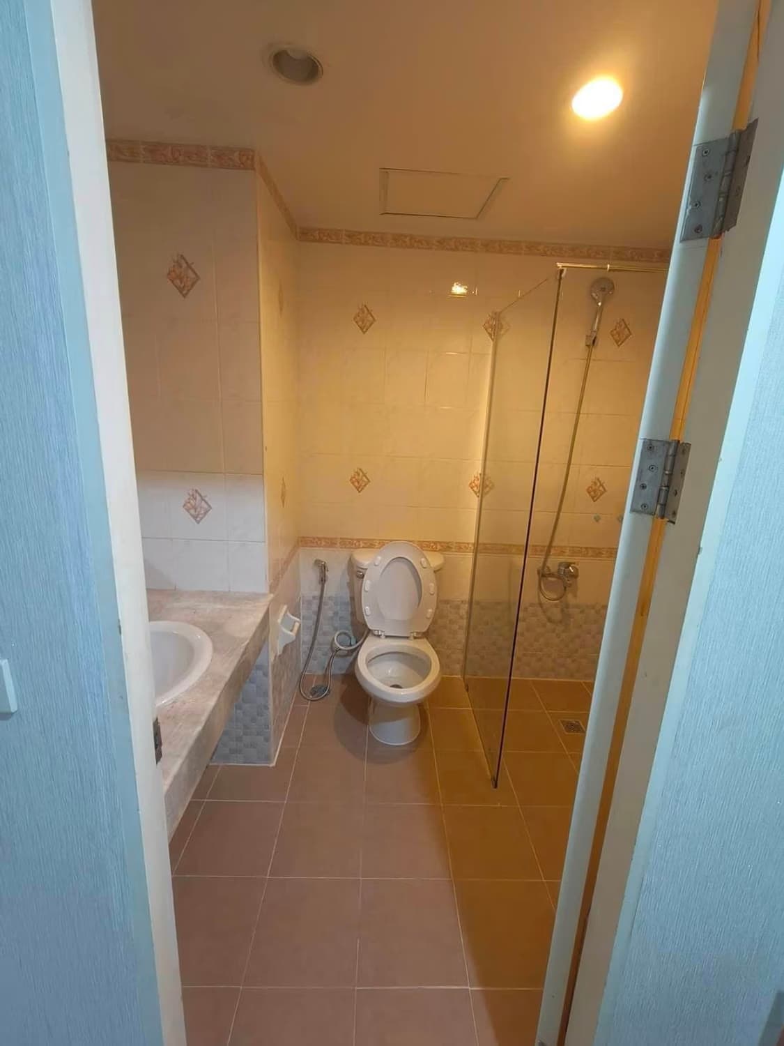 1 Bed Condo for Rent  Near Khlong Toei MRT  - Image 4