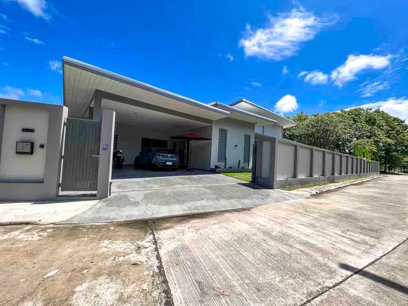 Pool Villa for Sale in San Na Meng, Doi Saket.