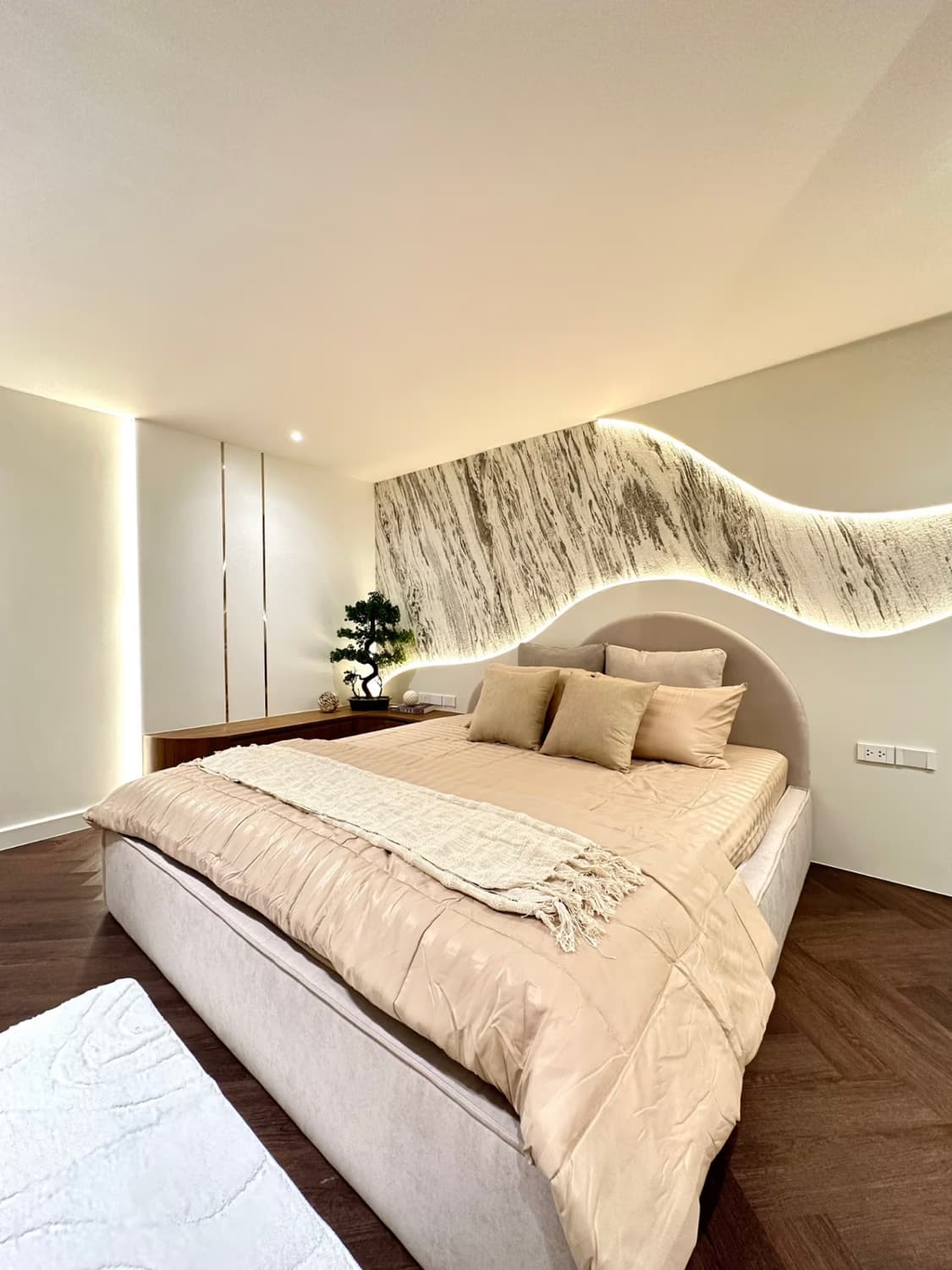 2 Bed Condo for Sale in Mueang Chiang Mai - Image 12