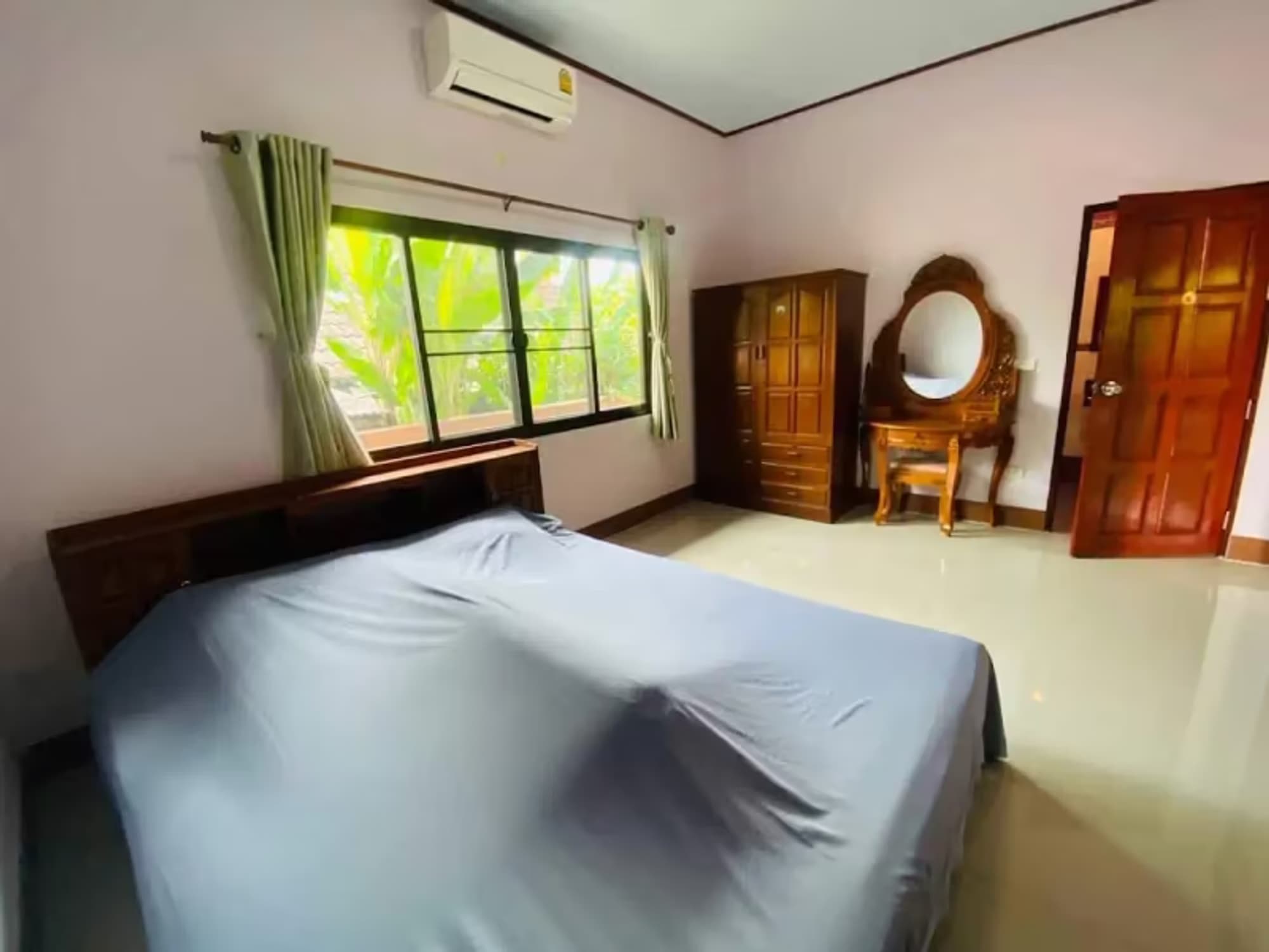 4 Bedroom House - Image 20