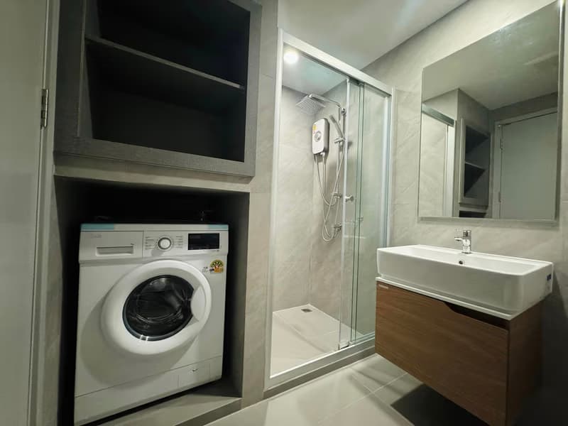 1 Bed Condo for Rent and Sale in Bang Rak