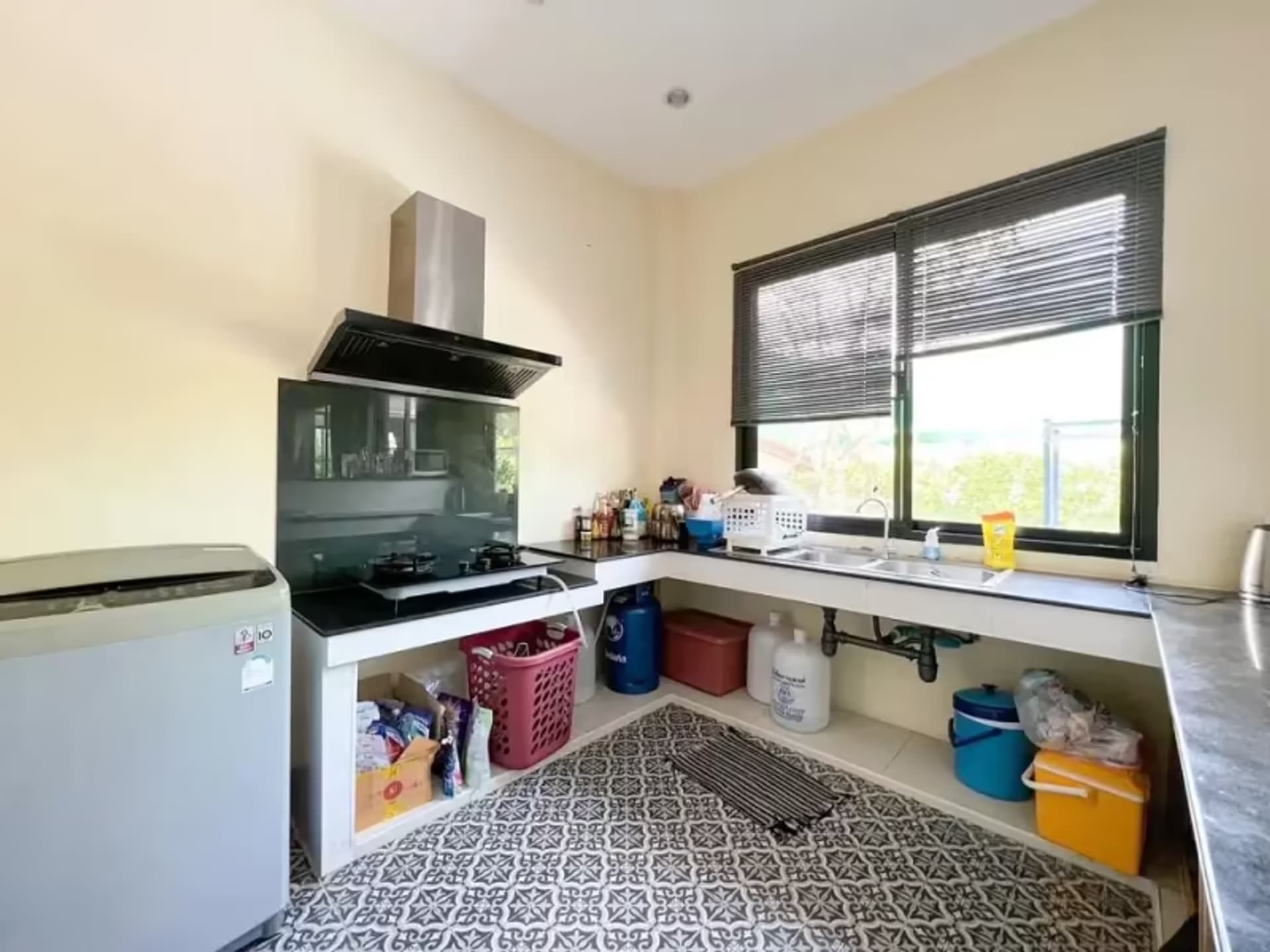 3 Bedroom House - Image 6