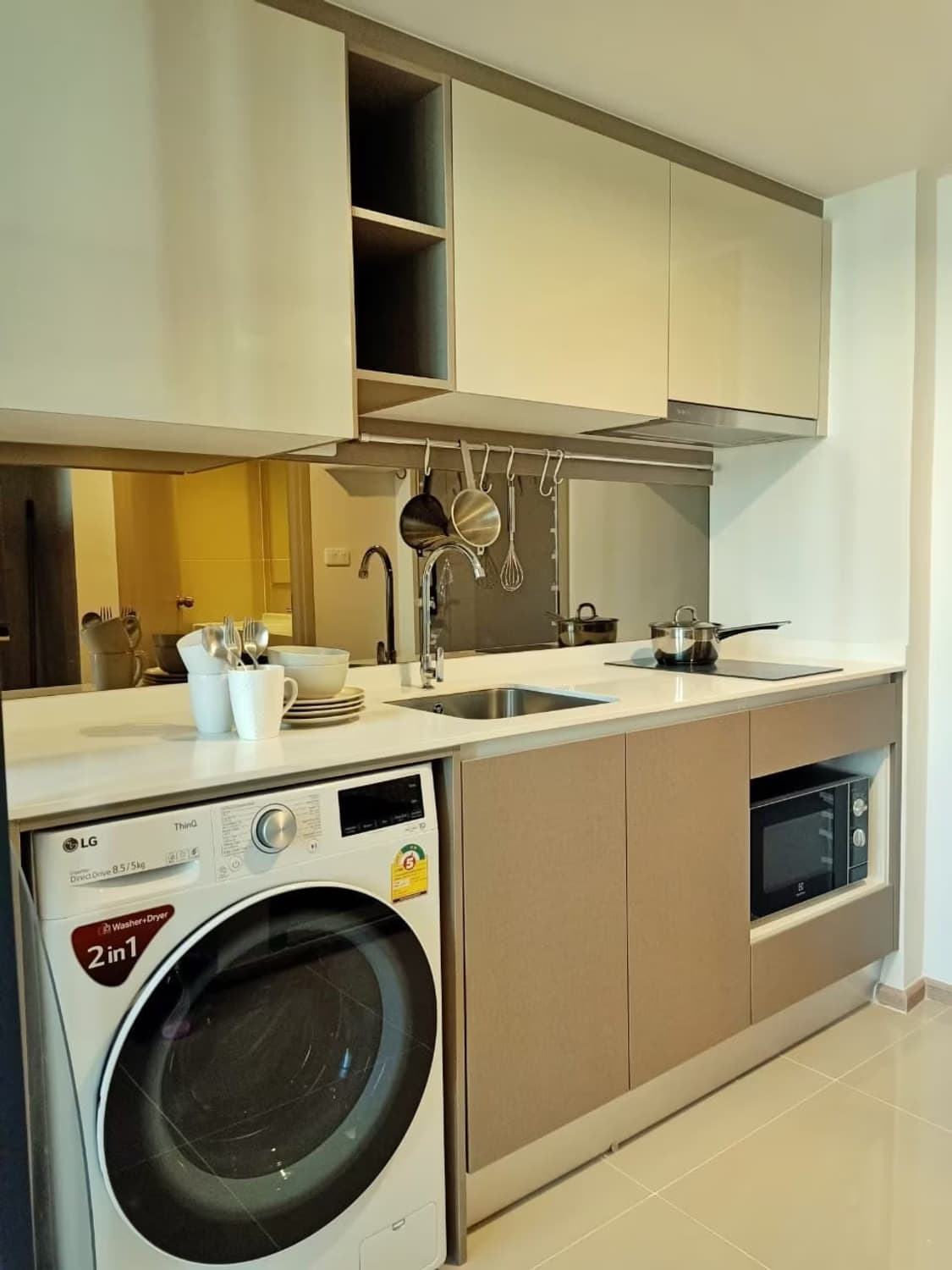 1 Bed Condo for Rent  Near Phra Ram 9 MRT - Image 7