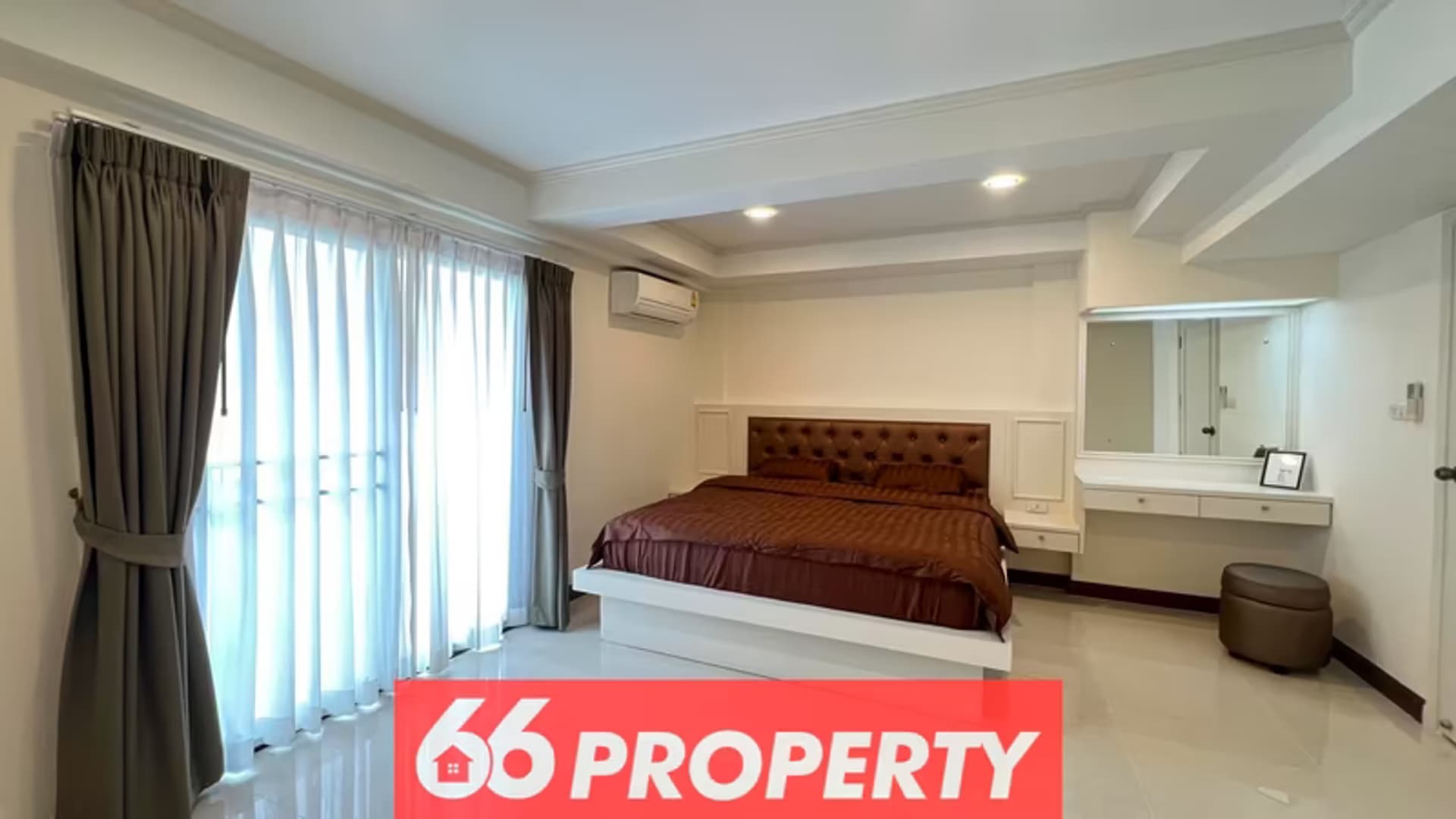 1 Bedroom Condo - Image 4