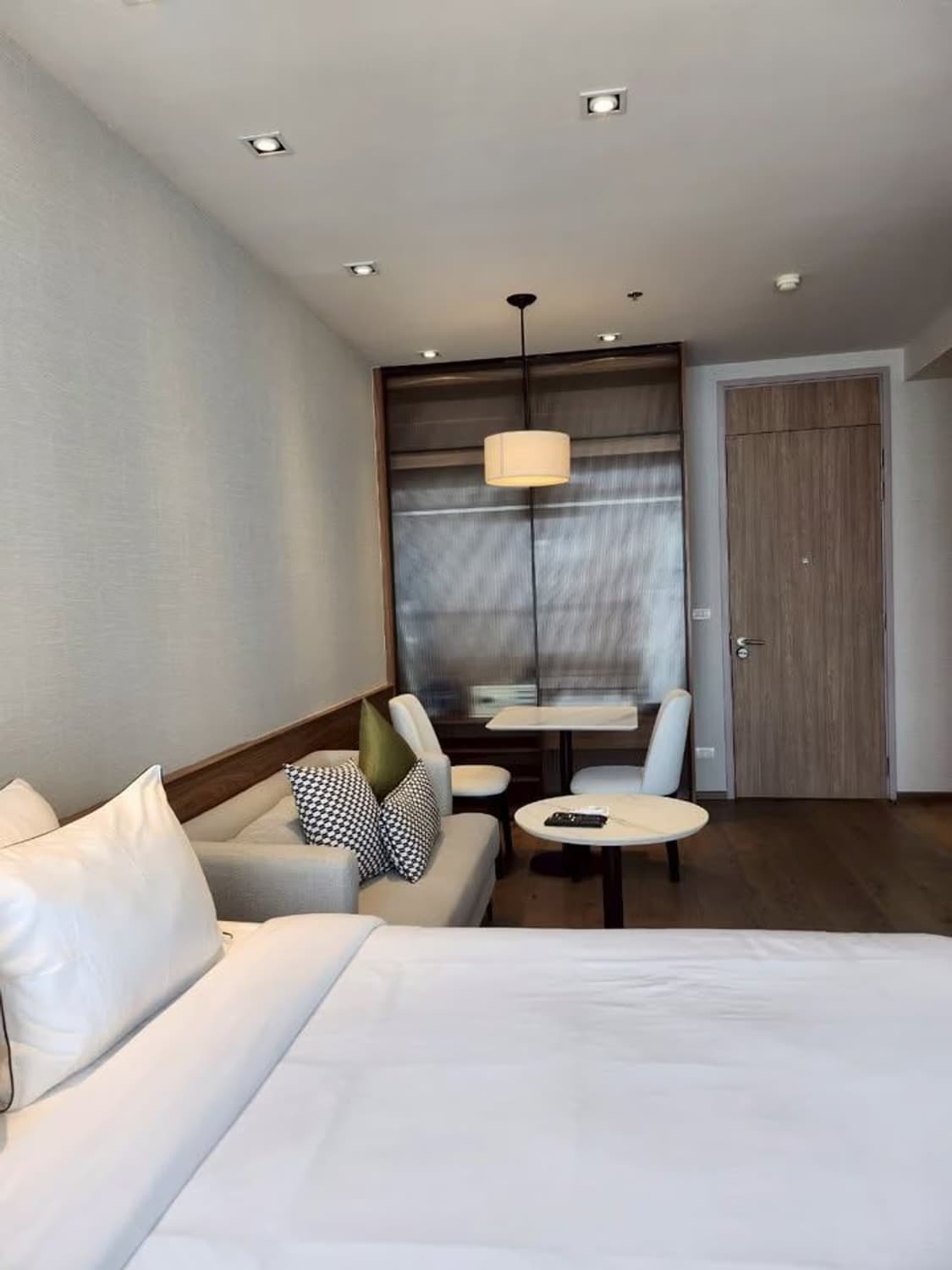 Studio Condo for Rent in Khlong Toei - Image 2