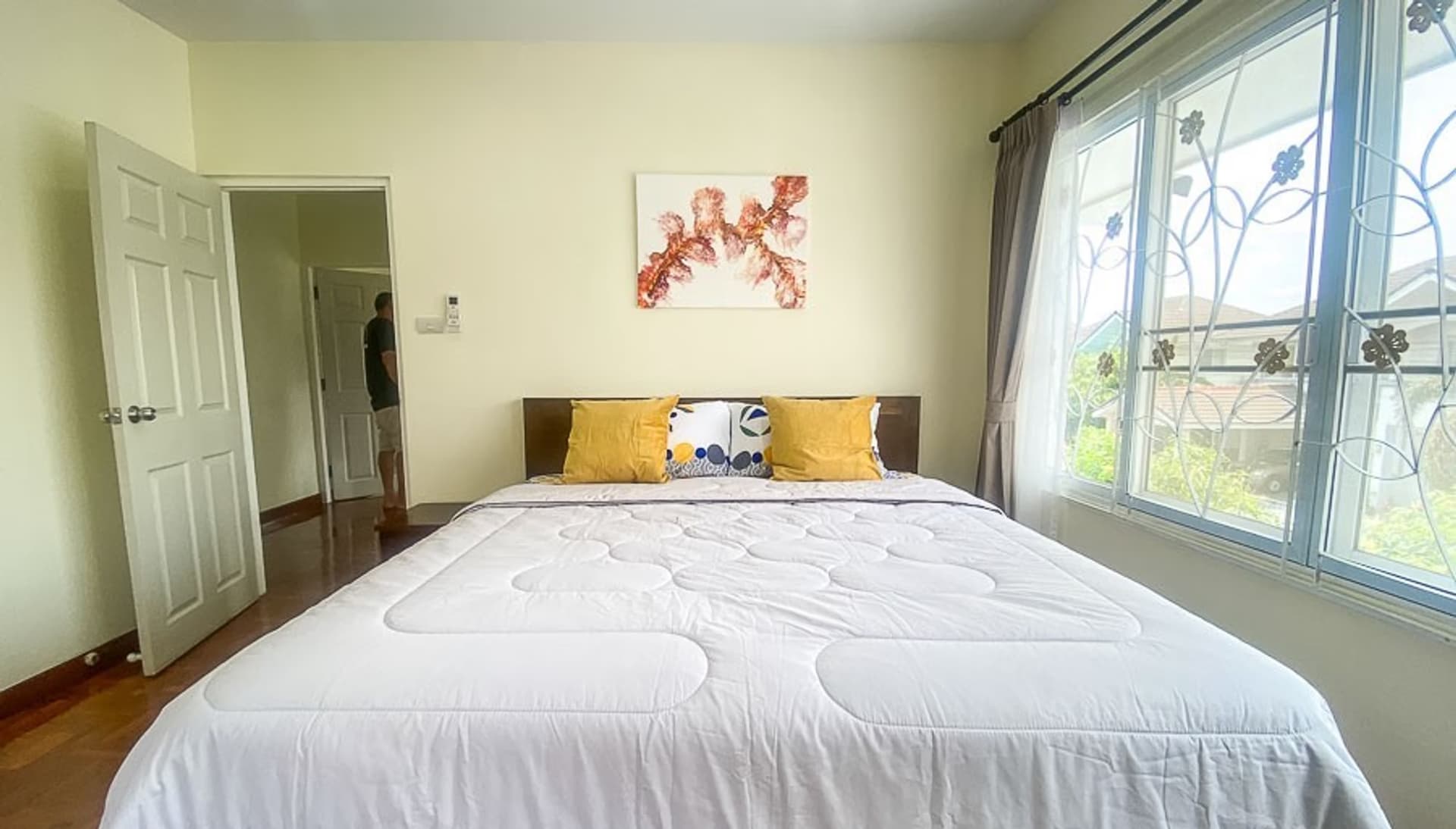 3 Bedroom House - Image 11