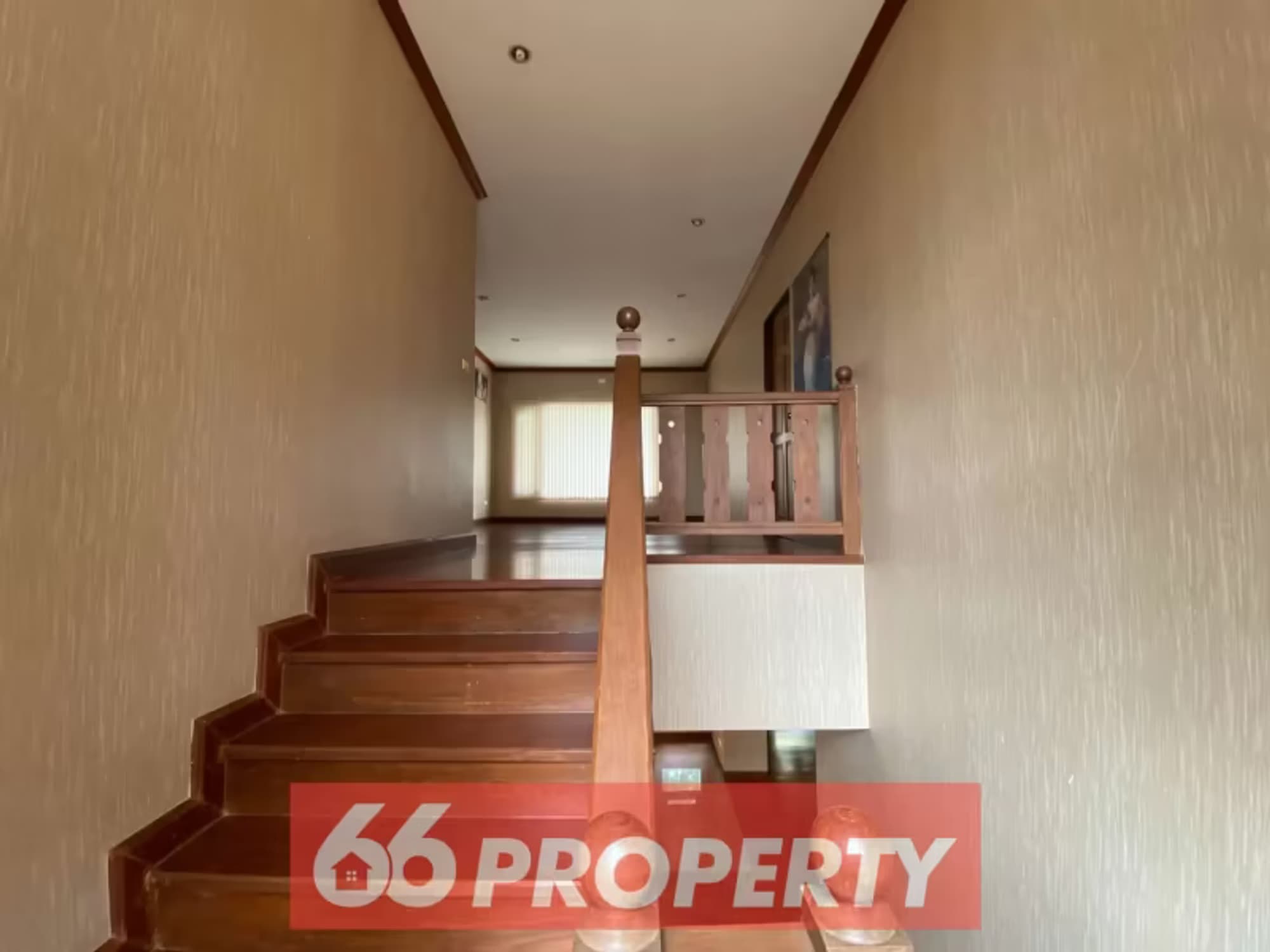 4 Bedroom House - Image 12
