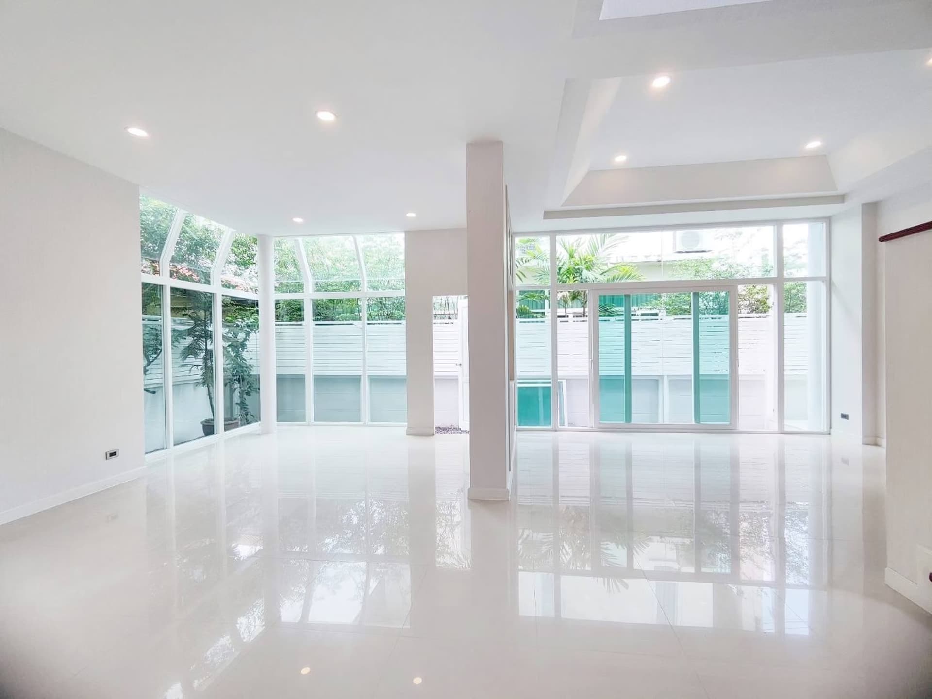 3 卧室 别墅 用于 出售 在 Bang Phli - Image 4