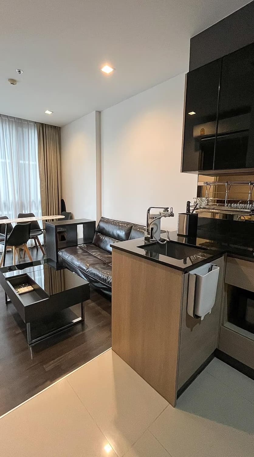 1 Bed Condo for Rent  Near Phra Ram 9 MRT - Image 1
