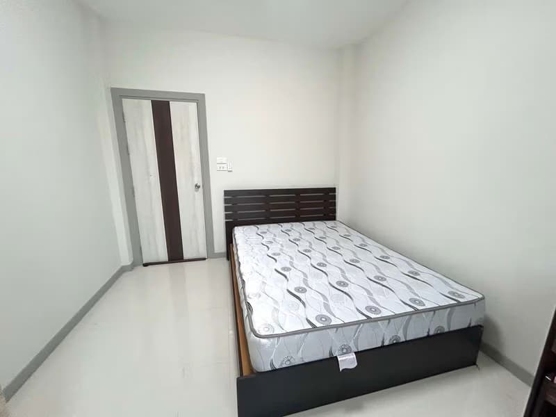 3 Bed House for Rent in Saraphi District