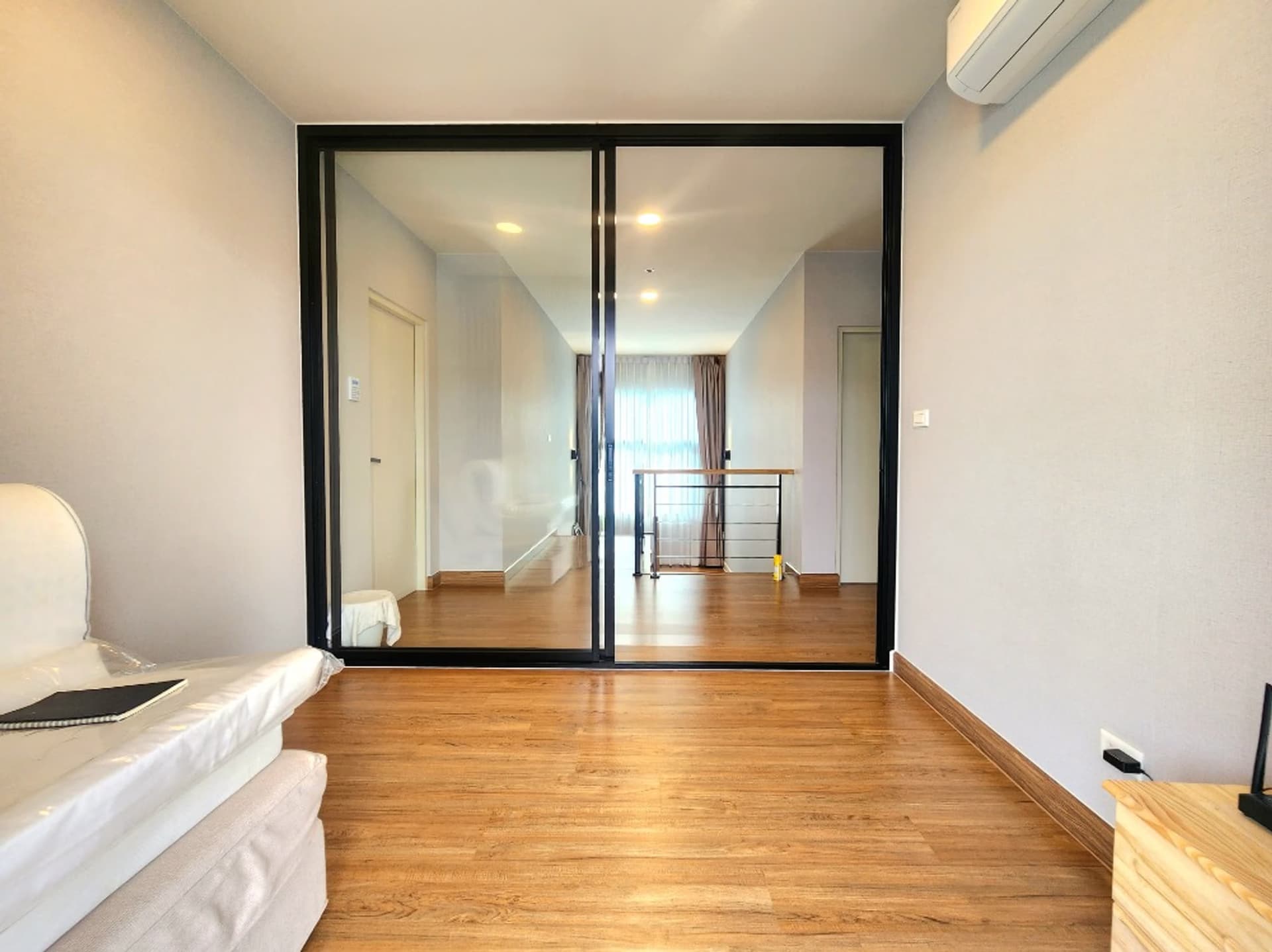  - Image 4