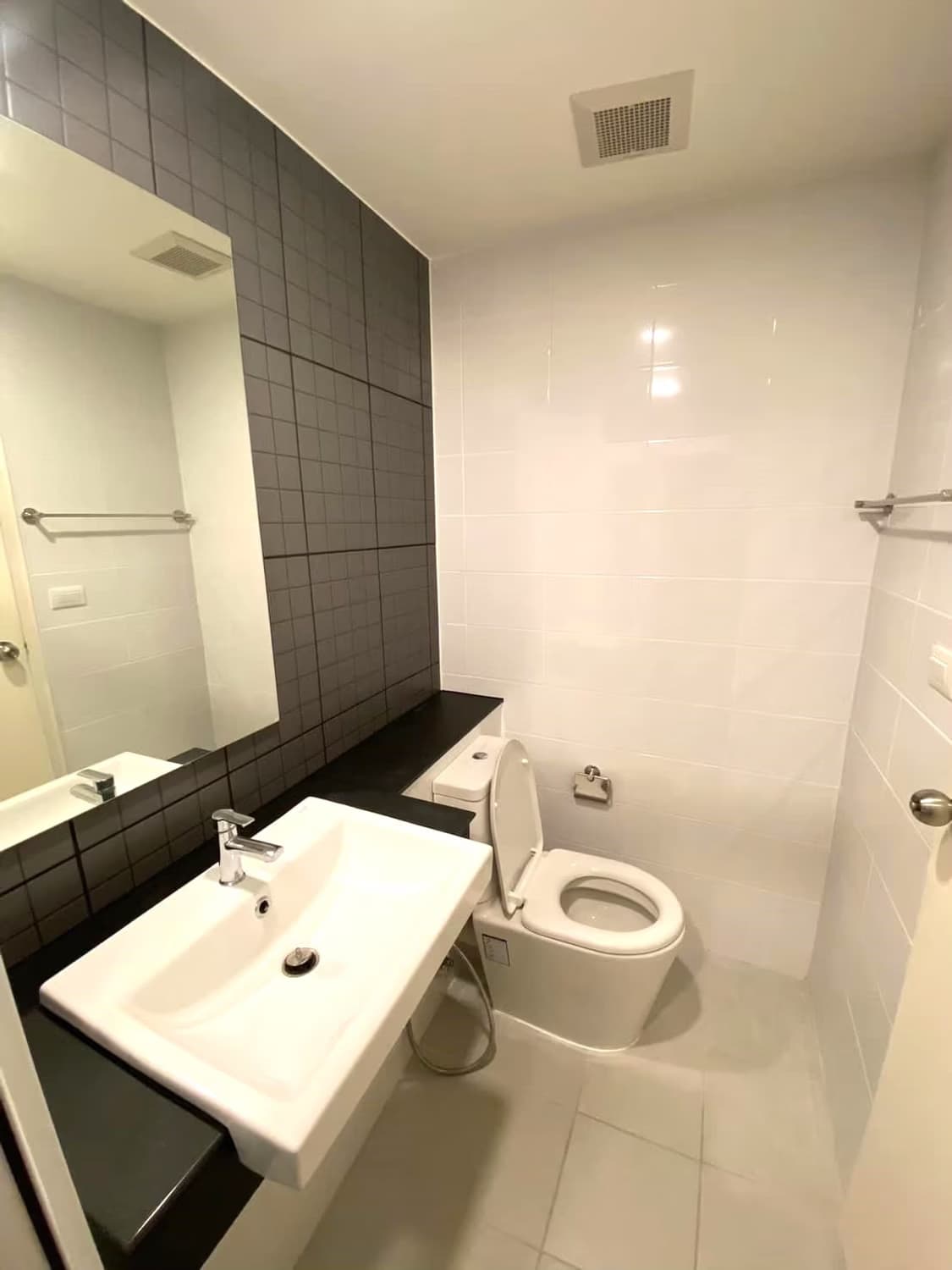 Studio Condo for Rent in Mueang Chiang Mai - Image 8