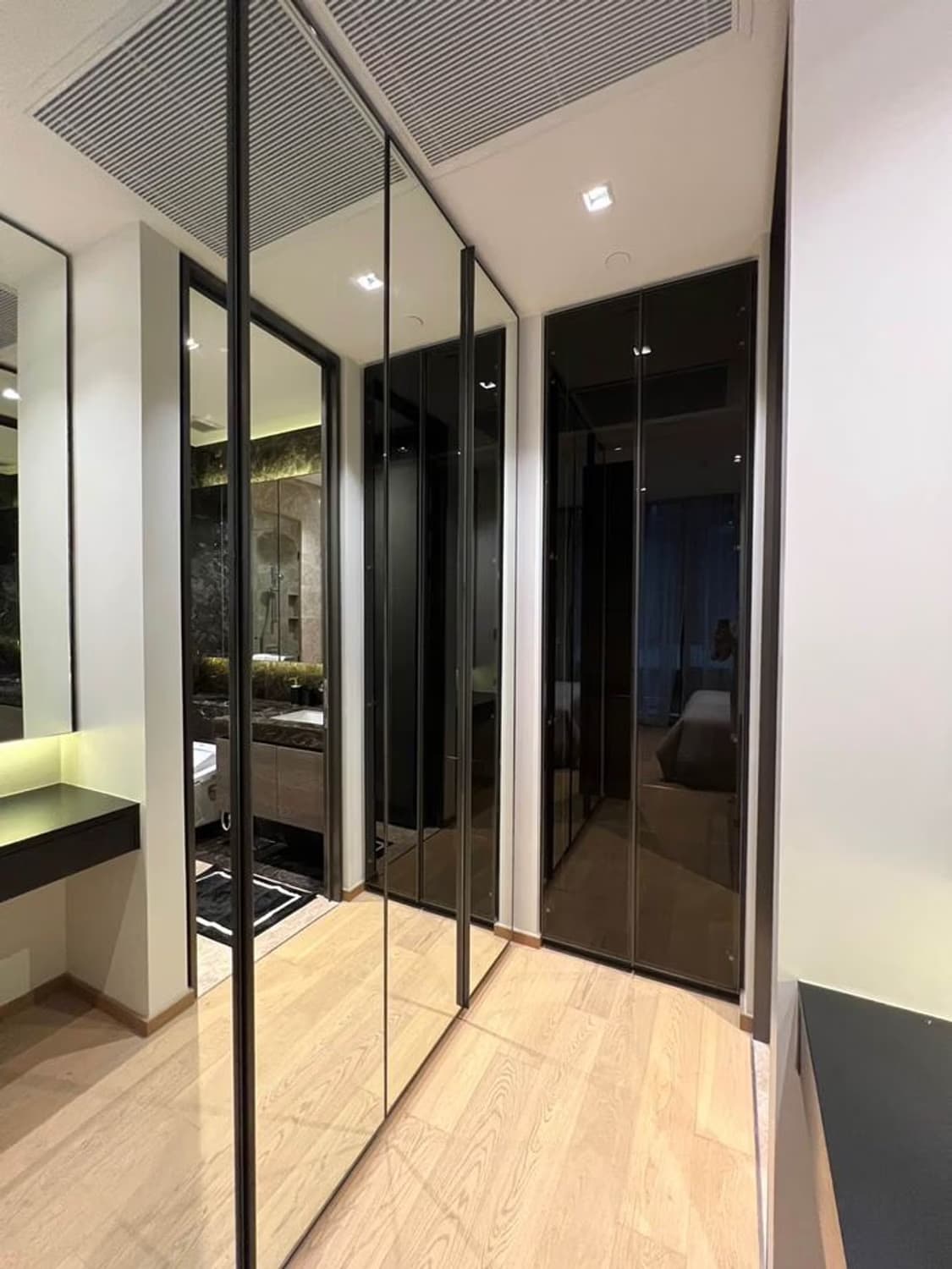 Condo for Rent at 28 Chidlom by SC Asset - Image 5