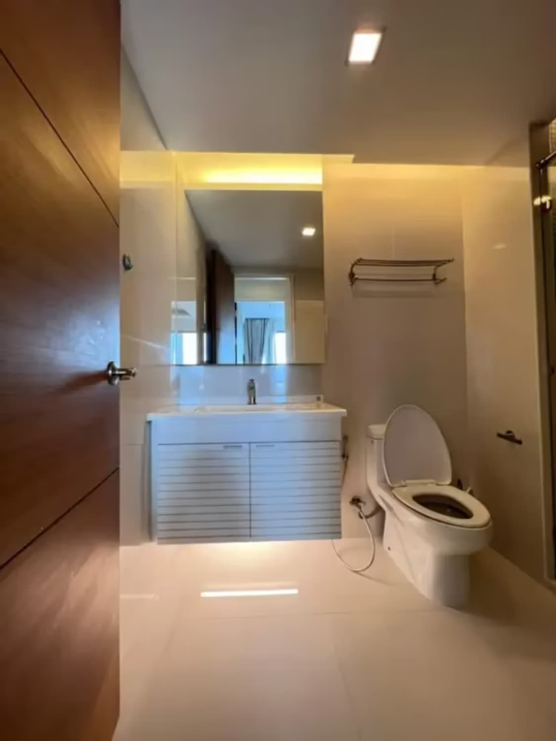 1 Bedroom Condo - Image 10