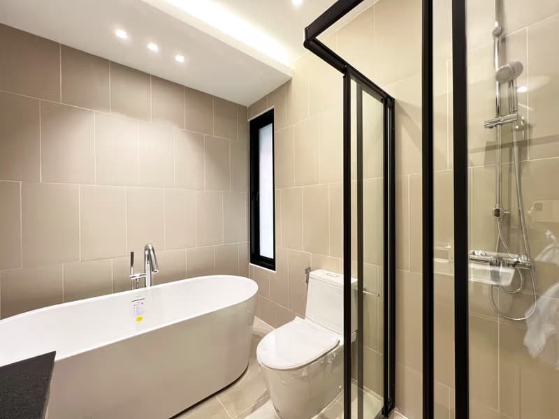 Modern Pool Villa in Wangtan
