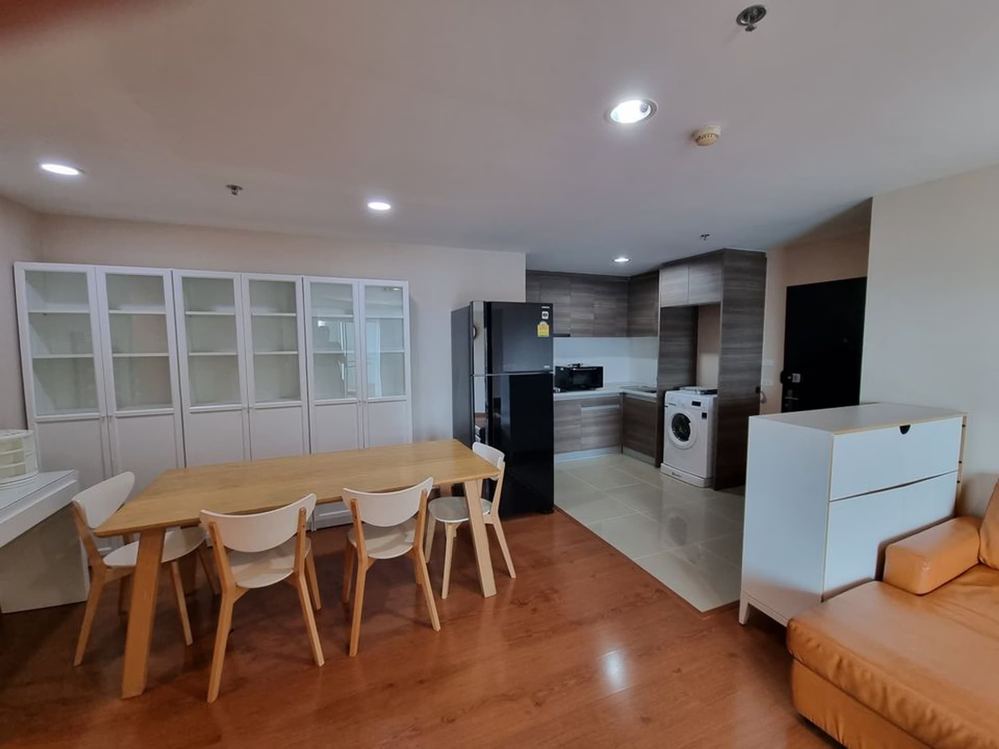 2 Bed Condo for Rent  Near Phra Ram 9 MRT - Image 2