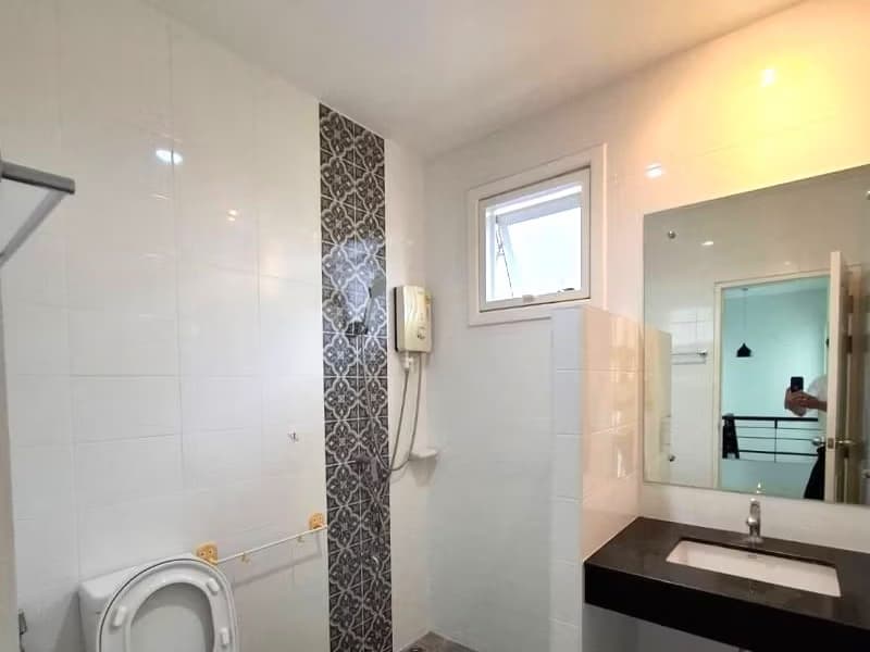 3 Bed House for Rent in Saraphi