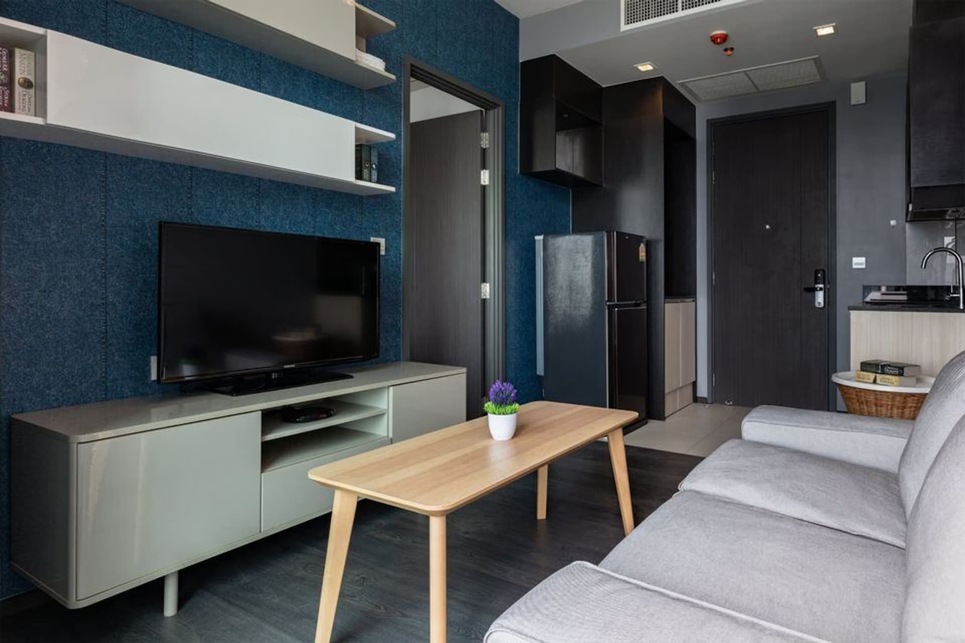 1 Bed Condo for Rent in Watthana - Image 2
