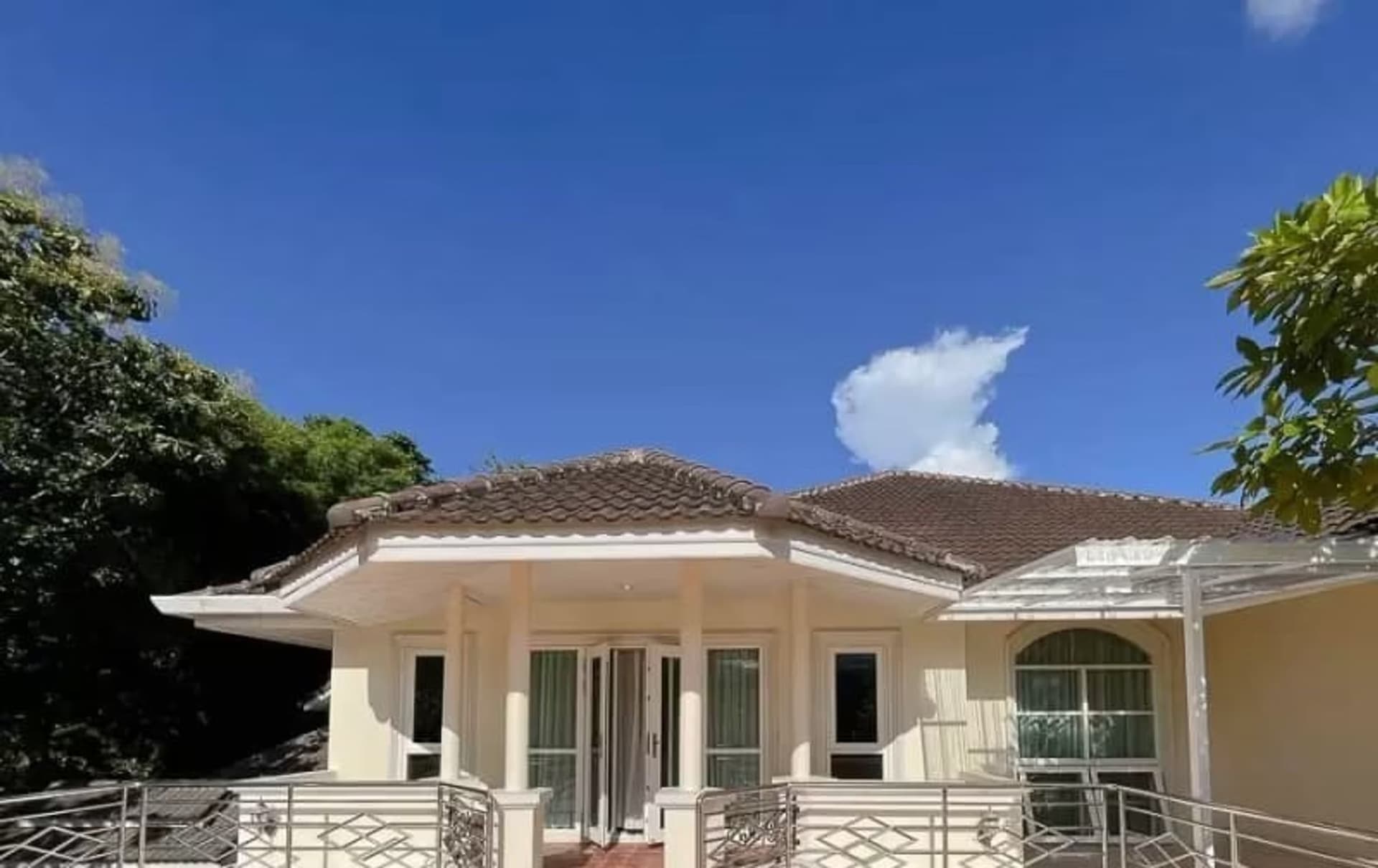 4 Bedroom House - Image 3