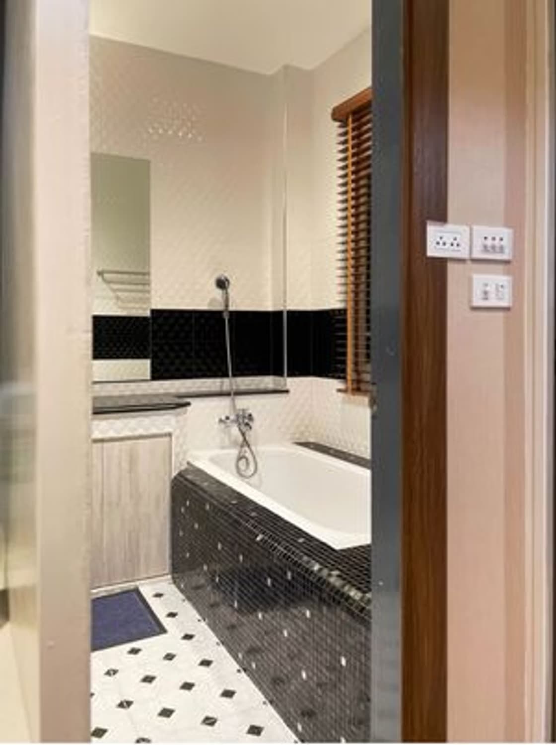 Pool Villa for Sale/Rent near Mahidol Road - Image 10