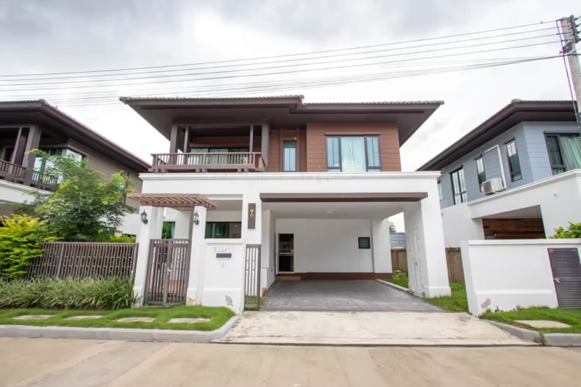 3 Bedroom House - Image 19