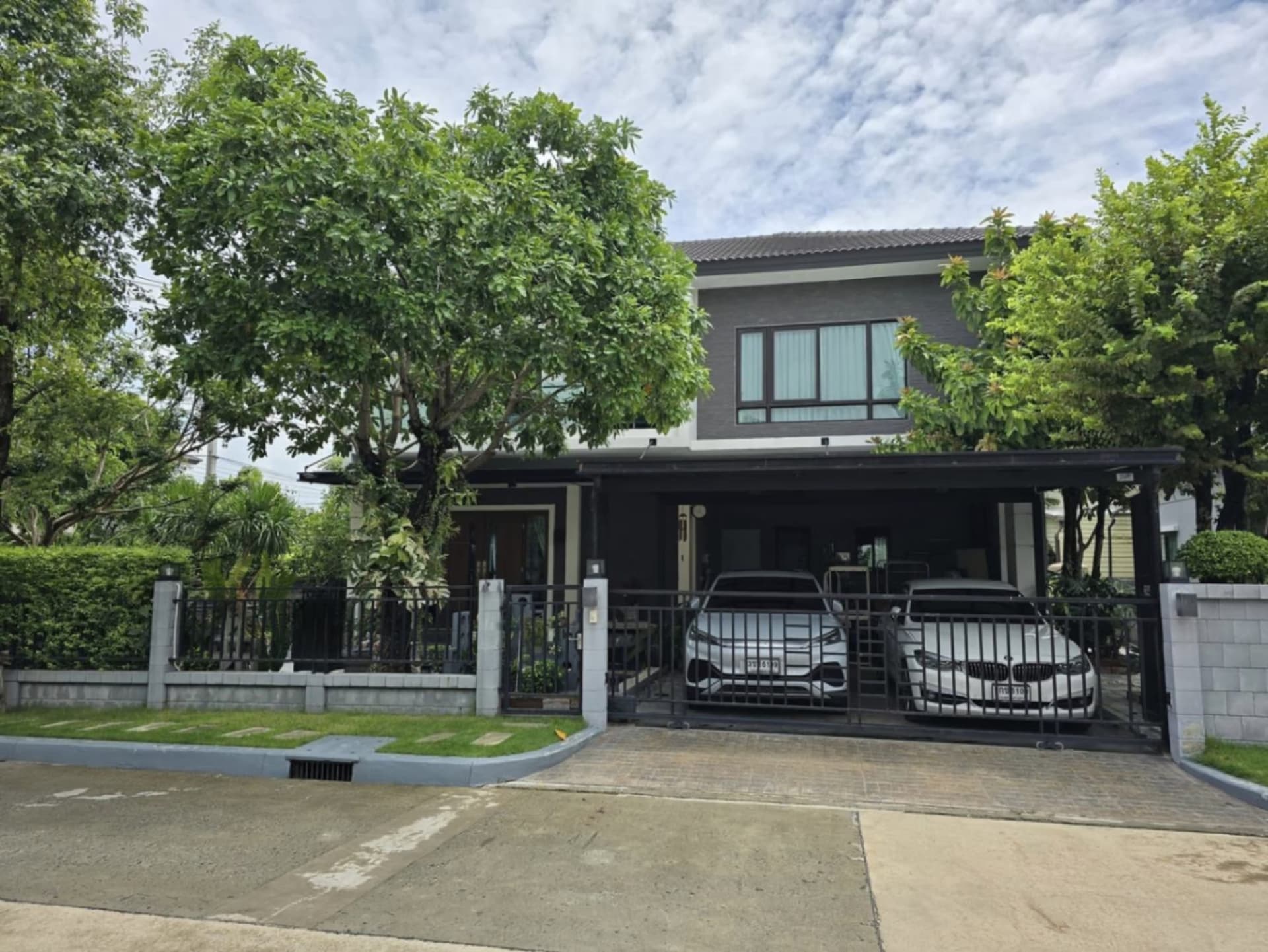 4 Bed House for Sale in Prawet - Image 1