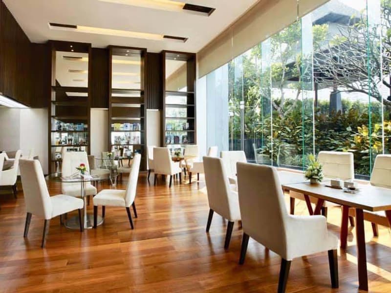 Condo for Rent at Circle Condominium