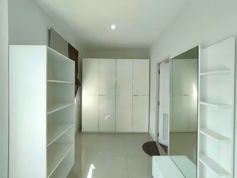 3 Bed House for Rent in Saraphi