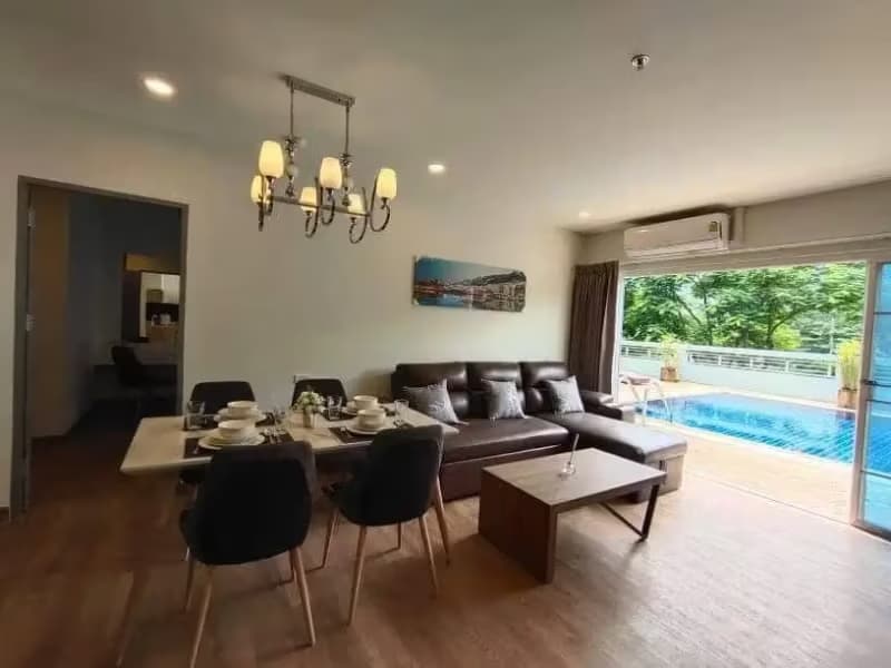 1 Bedroom Condo