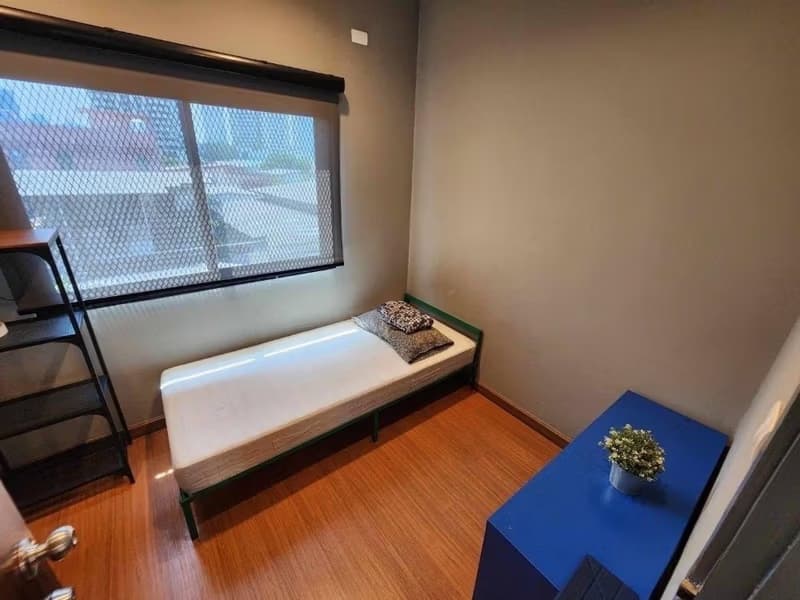 5 Bed House for Rent in Khlong Toei