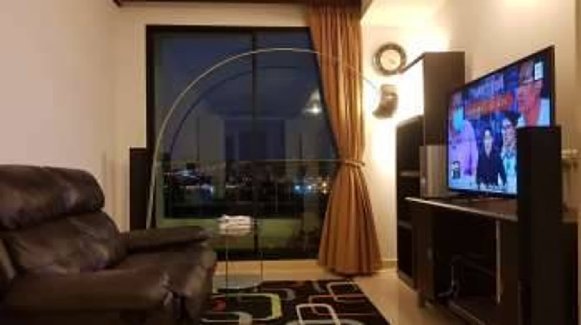 Condo for Rent at Supalai Casa Riva - Image 1