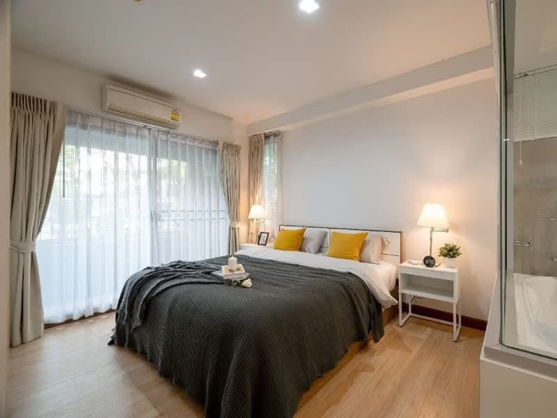 2 Bed Condo for Sale in Khlong Toei