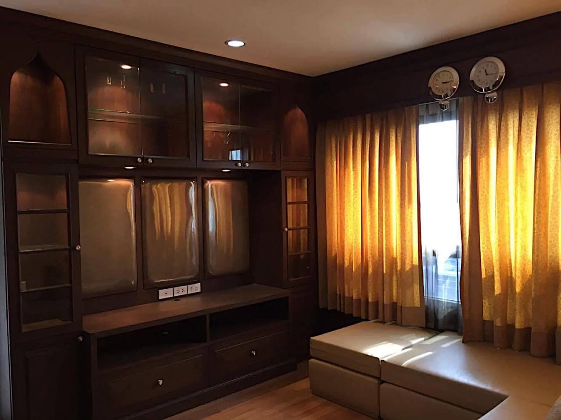 2 Bed Condo for Rent and Sale in Phaya Thai - Image 4