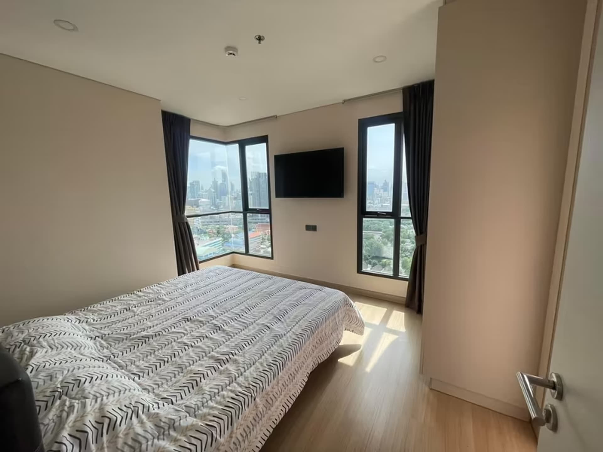  - Image 9