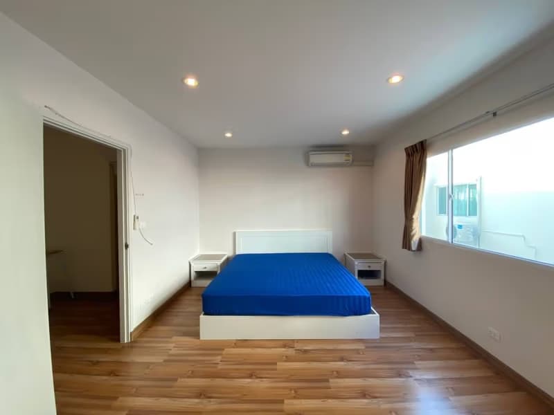 3 Bed Townhouse for Rent and Sale in Suan Luang