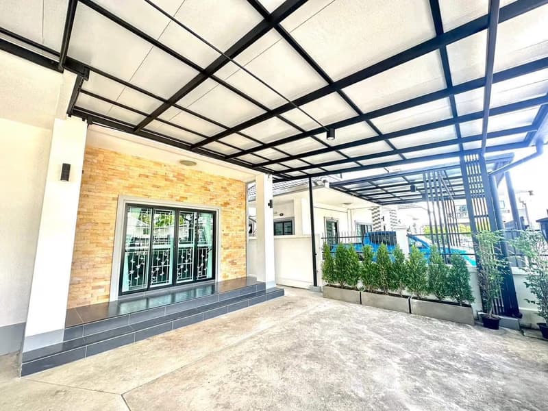 4 Bed House for Rent in Mueang Chiang Mai