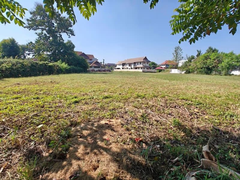  Land for Sale in Hang Dong District