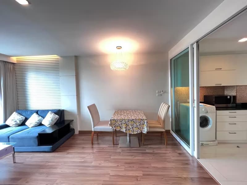 1 Bedroom Condo
