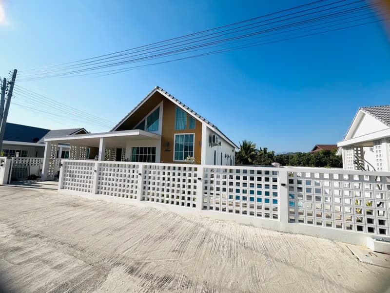 3 Bed House for Rent in Hang Dong District