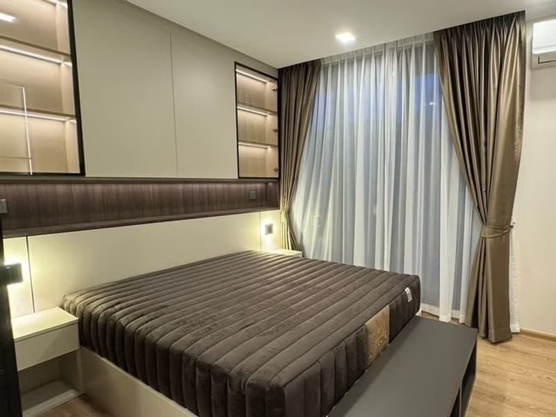 Studio Condo for Rent in Phaya Thai