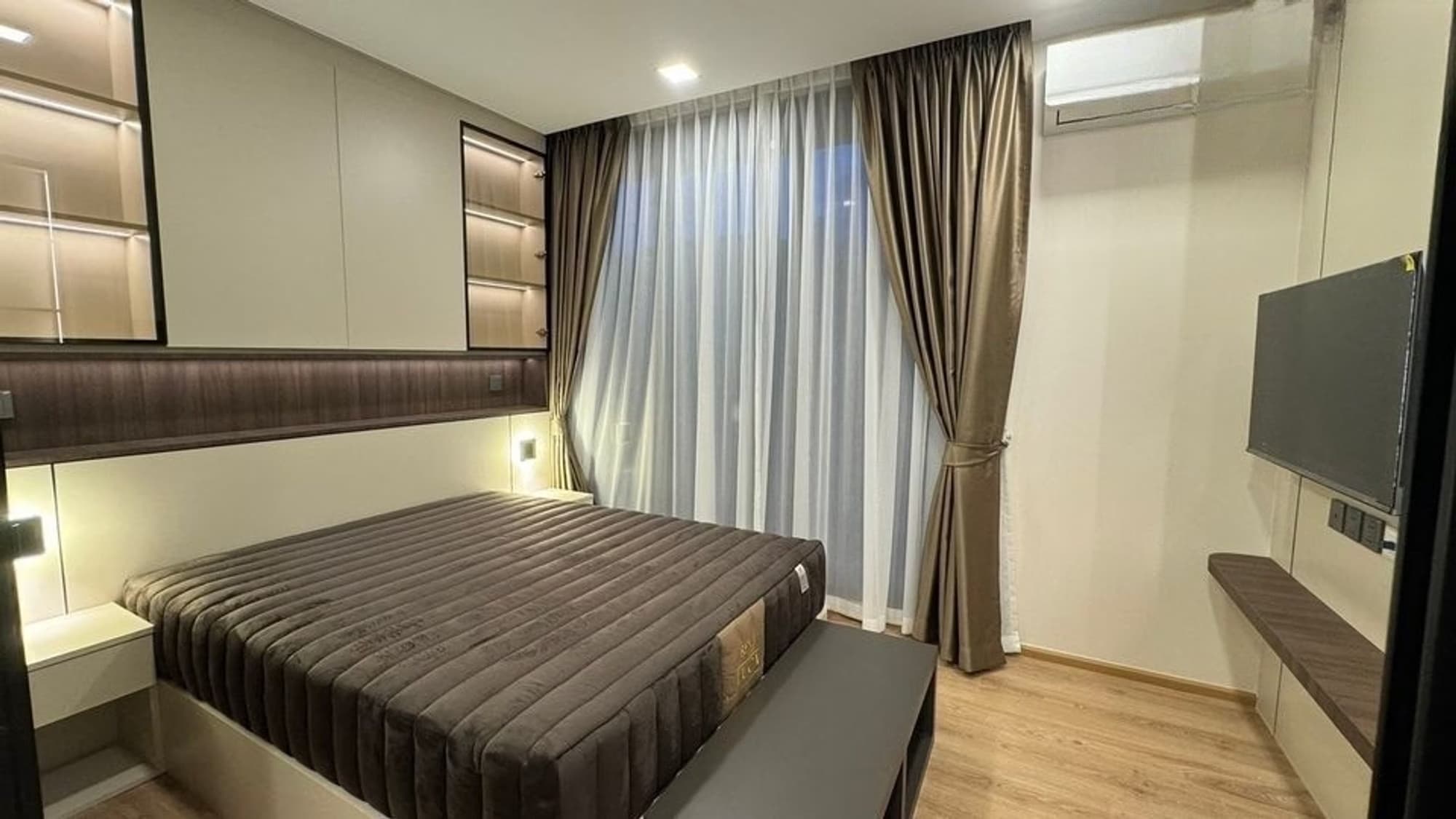 Studio Condo for Rent in Phaya Thai - Image 5