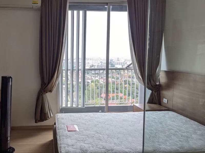 Condo for Rent at RHYTHM Sukhumvit 50