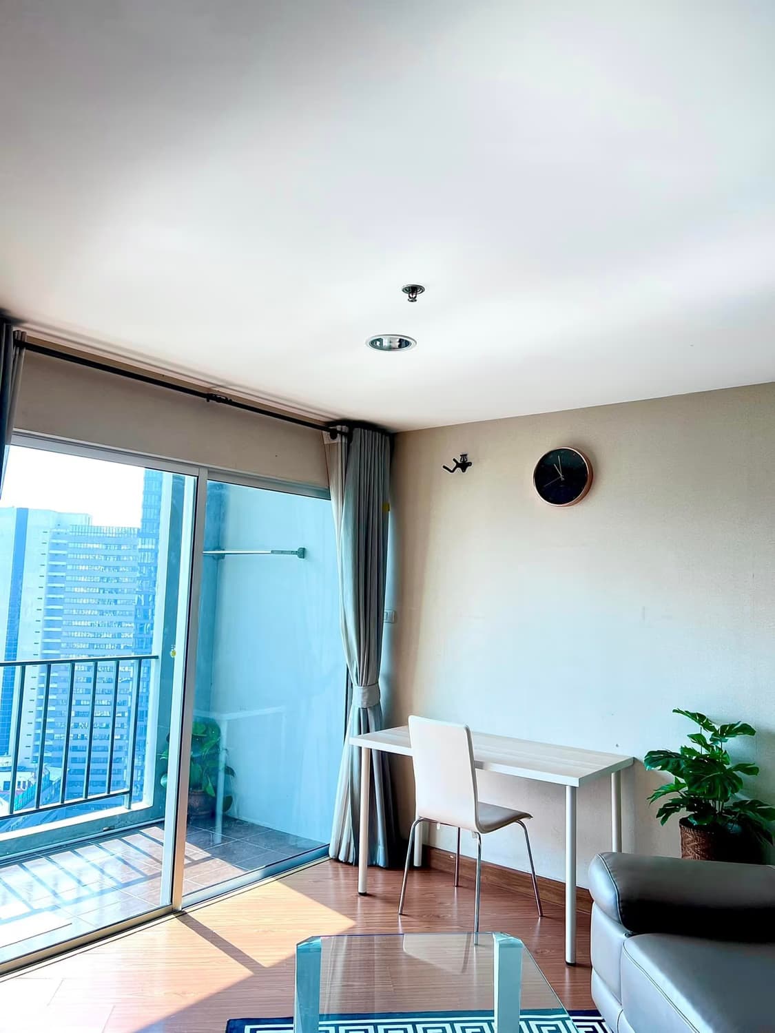 Condo for Rented at Belle Grand Rama 9 - Image 6