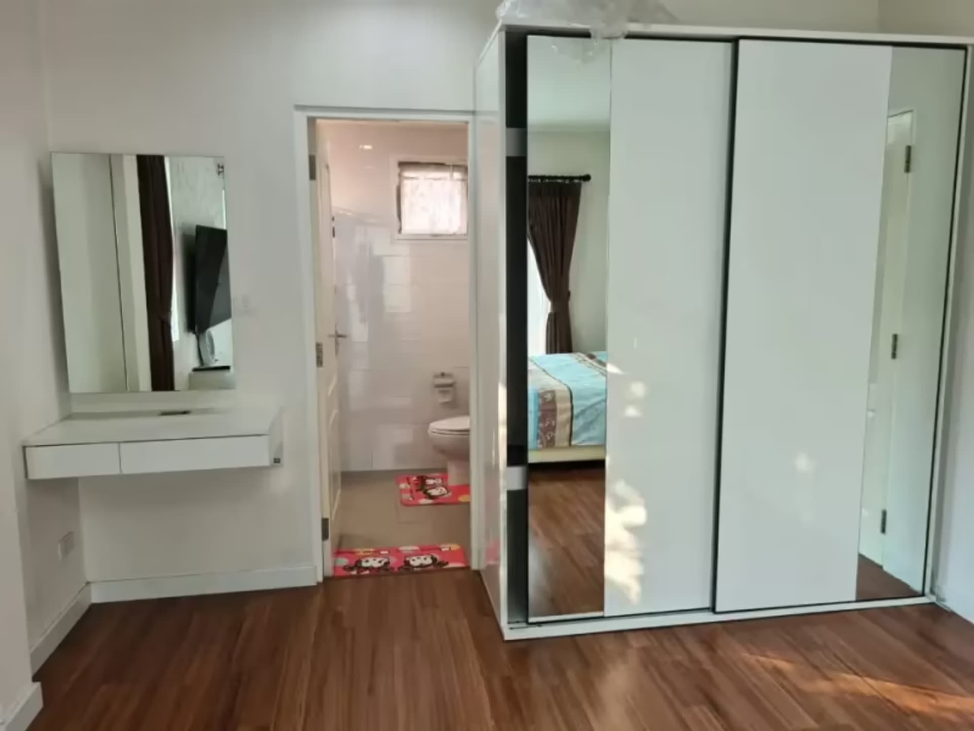 3 Bedroom House - Image 10