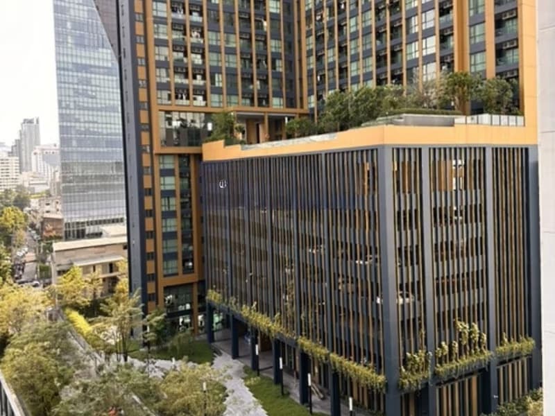 1 Bed Condo for Sale  Near Makkasan ARL
