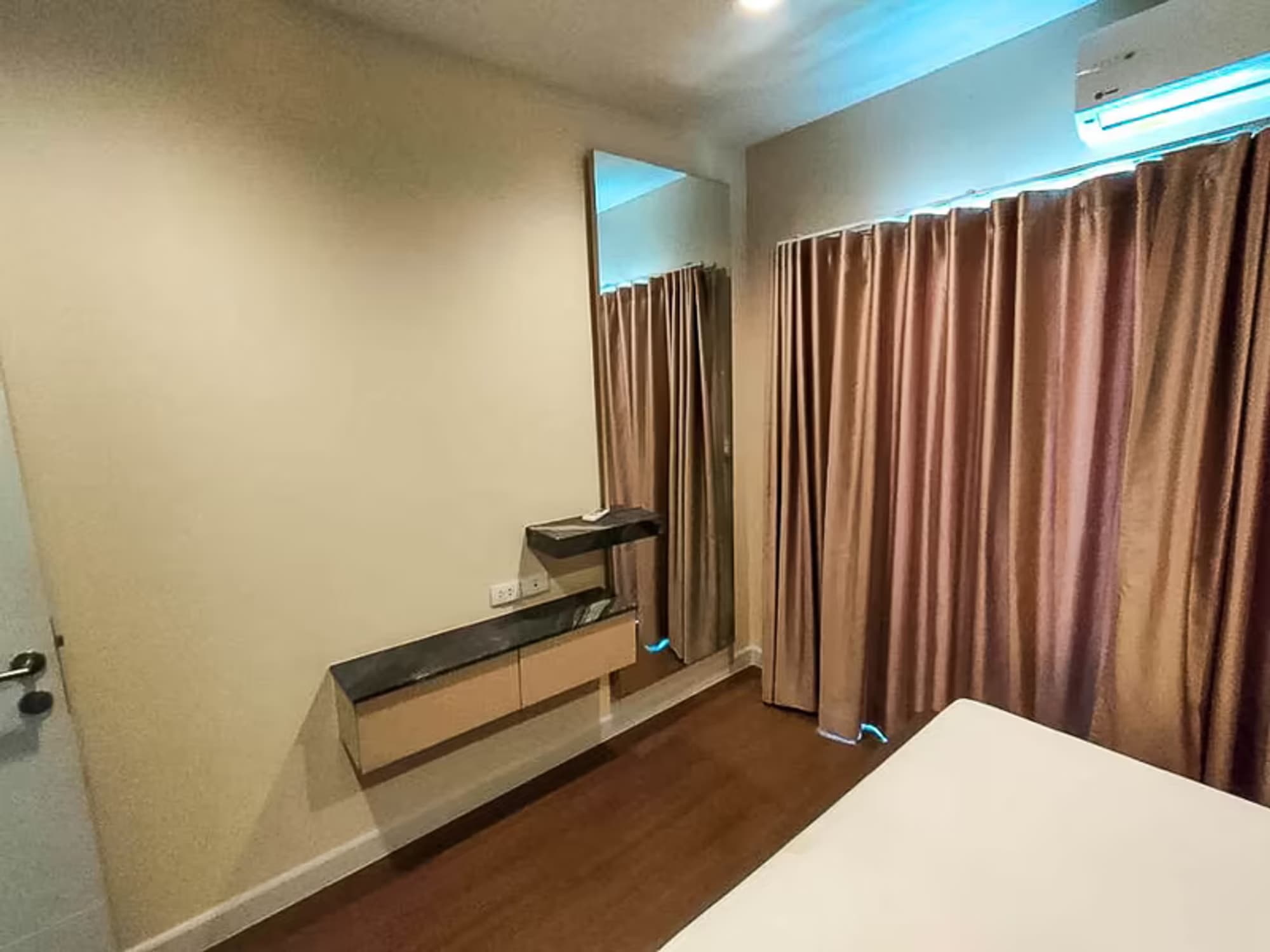 4 Bedroom House - Image 8
